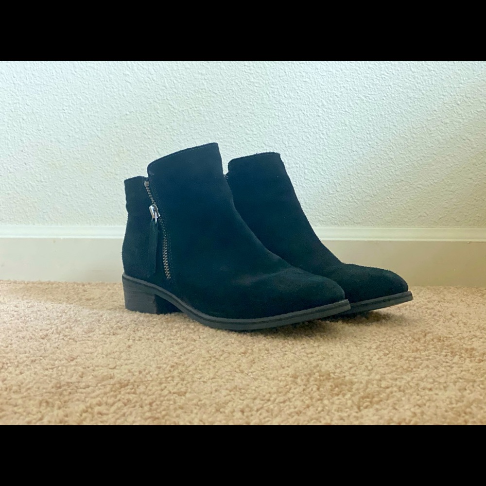 Blondo booties size 7.5. Water resistant